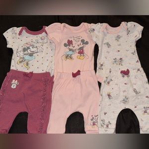 Baby girls clothing (Newborn)